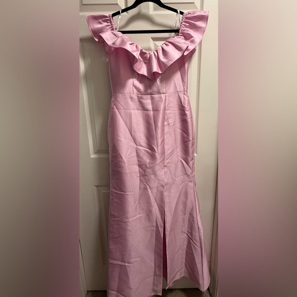 Alfred Sung - Pink Ruffle Off-Shoulder Maxi Dress Gown Size 6R – Style D836 - Picture 4 of 9